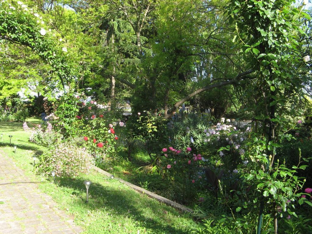 Westella Colonial B&B Accommodation Алверстон Экстерьер фото