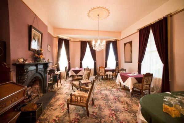 Westella Colonial B&B Accommodation Алверстон Экстерьер фото