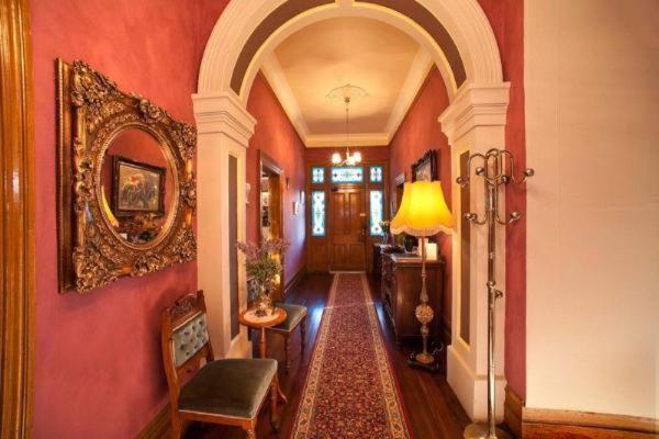 Westella Colonial B&B Accommodation Алверстон Экстерьер фото